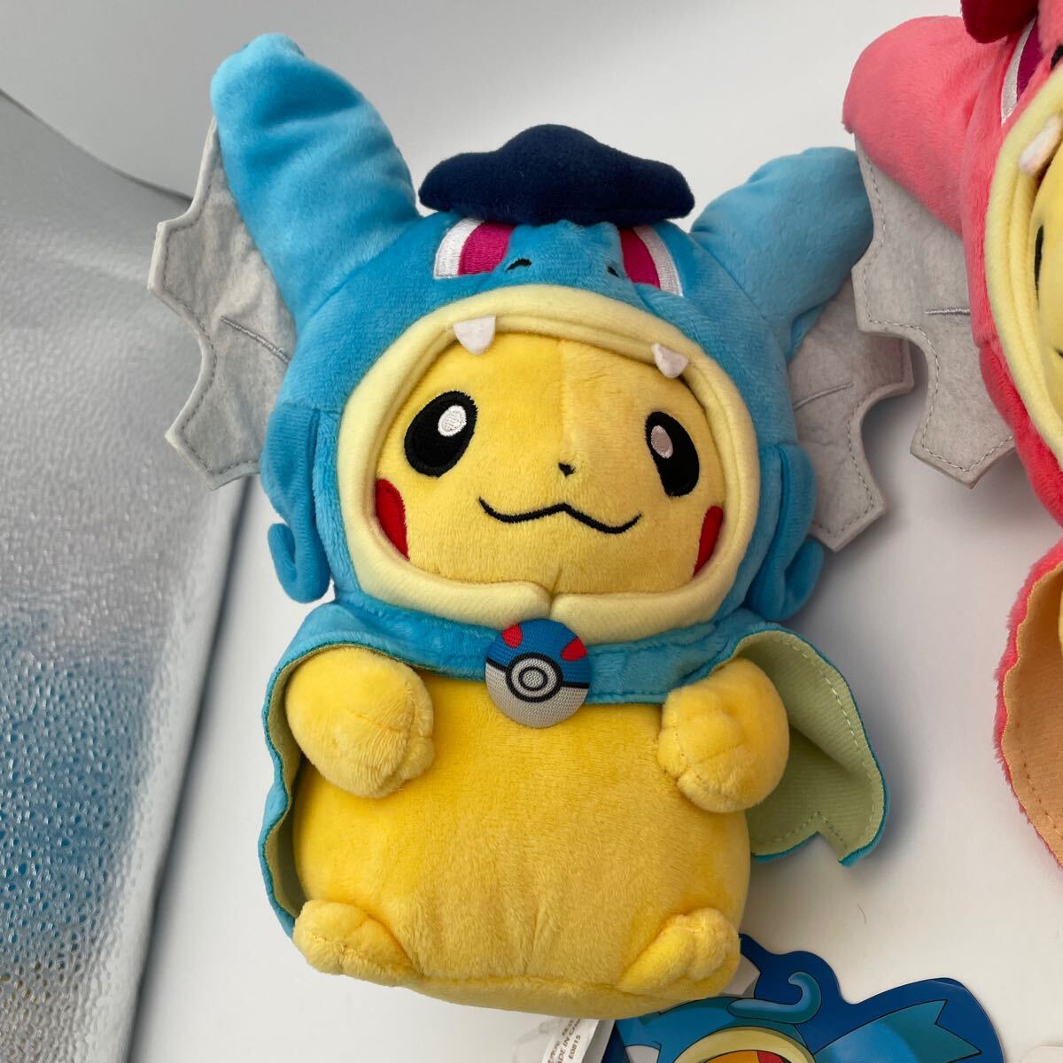 ポケモンセンター限定 ギャラドスごっこ ピカチュウ 赤い ポケモンセンター限定 ギャラドスごっこ ピカチュウ 赤い