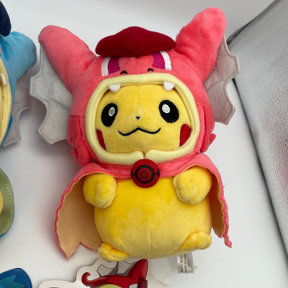 ポケモンセンター限定 ギャラドスごっこ ピカチュウ 赤い ポケモンセンター限定 ギャラドスごっこ ピカチュウ 赤い