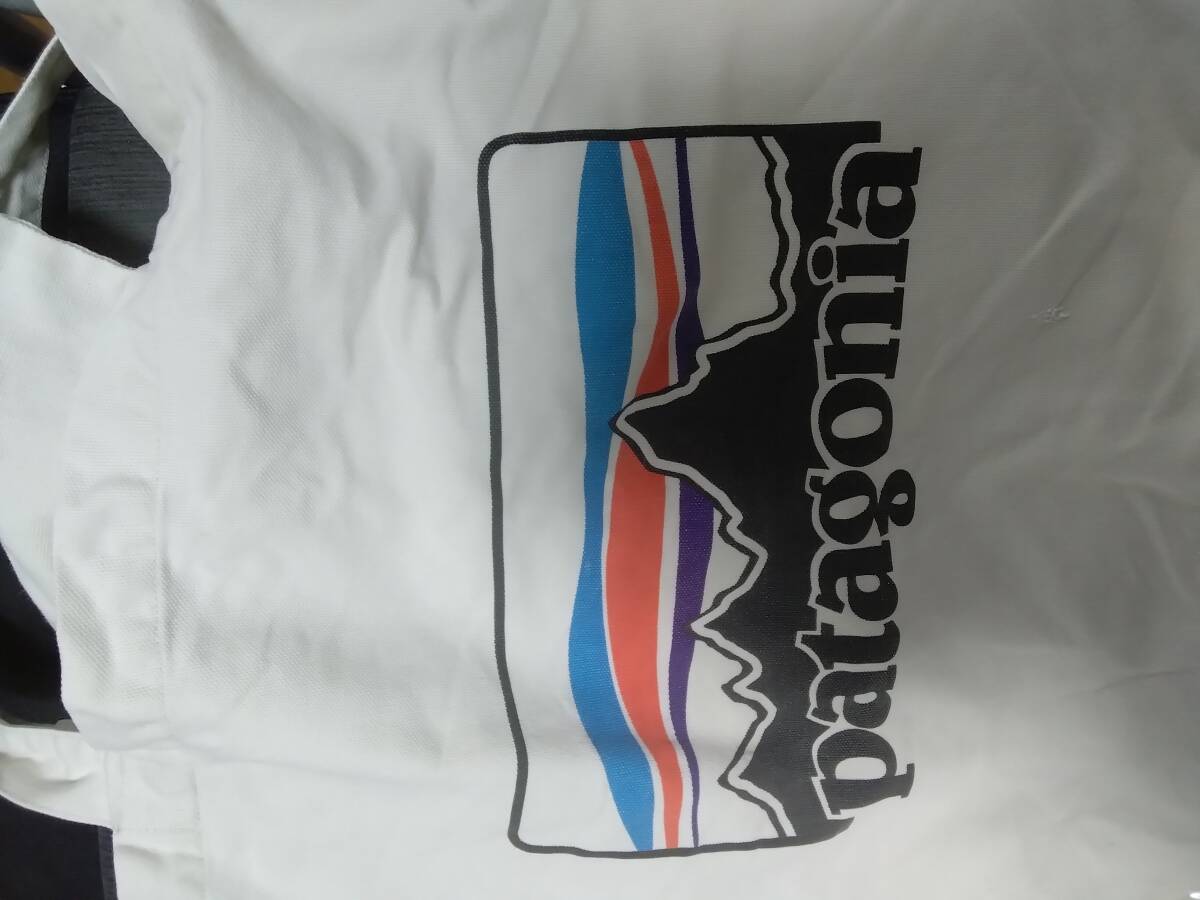 PATAGONIA パタゴニア　ロゴ トートバッグ エコバッグ タウンユーススポーツ ショッピング お買い物に 登山 ブランド