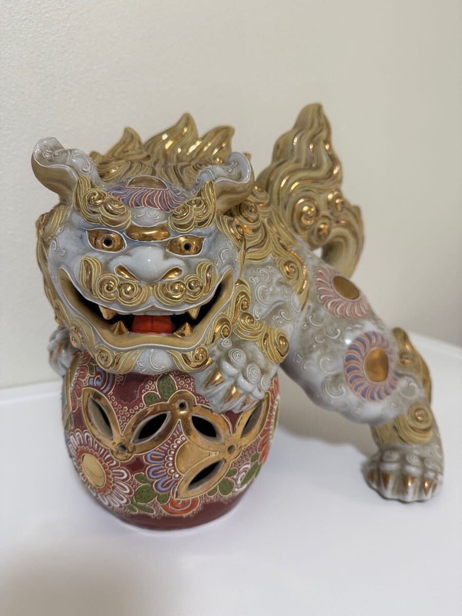 ☆九谷焼☆ 玉乗り獅子 ☆ 白色☆ 狛犬 縁起物 陶器製 魔除け ☆九谷焼☆ 玉乗り獅子 ☆ 白色☆ 狛犬 縁起物 陶器製 魔除け