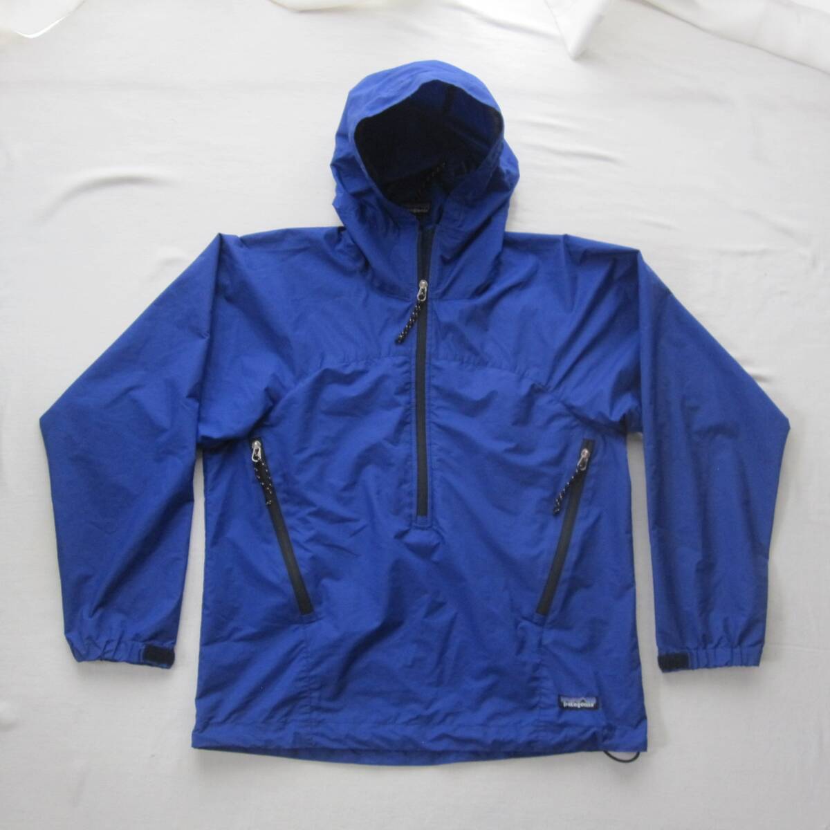 ☆ パタゴニア エッセンシェルプルオーバー (XS) 2001年/ ニューコバルト / 刺繍ロゴ patagonia パフボール