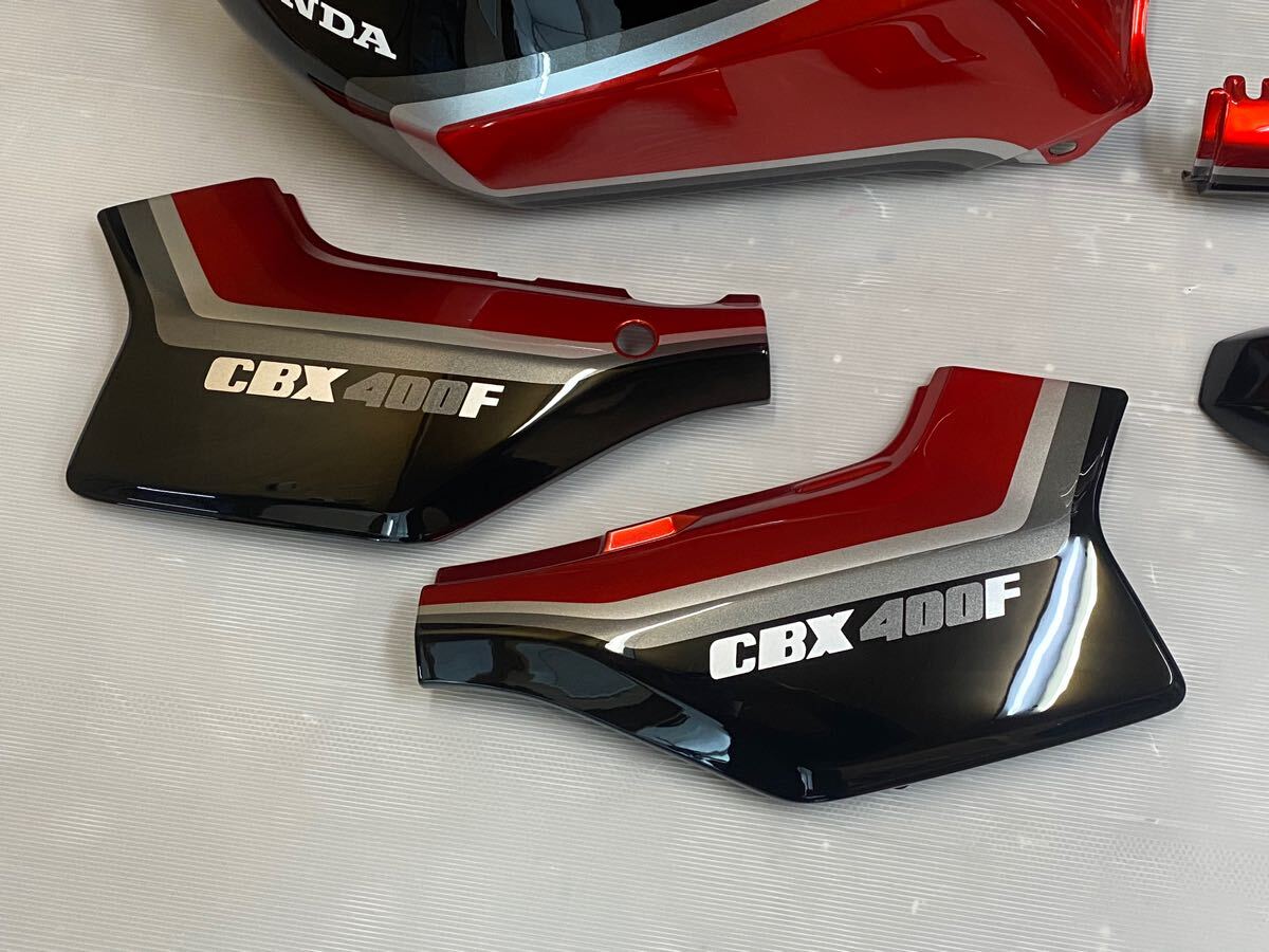 未使用 CBX400F 2型 黒赤 純正 外装セット タンク CBR ビート 未使用 CBX400F 2型 黒赤 純正 外装セット タンク CBR ビート