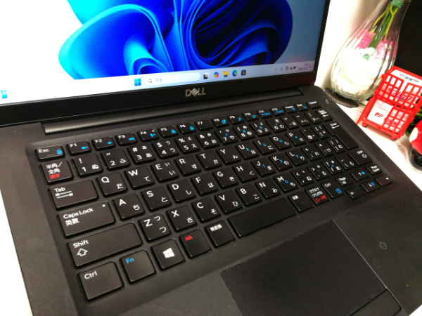 メモリ16GB COREi5-8350U SSD256GB搭載 ☆Windows11☆wh 即決