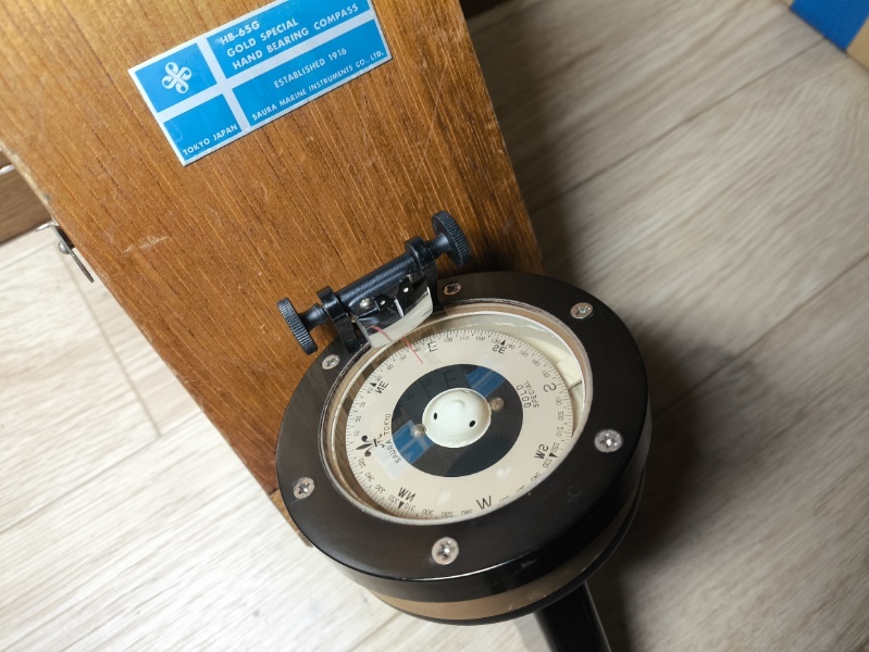 美品 SAURA ハンドコンパス HB-65G 航海計器 ハンドベアリング 美品 SAURA ハンドコンパス HB-65G 航海計器 ハンドベアリング