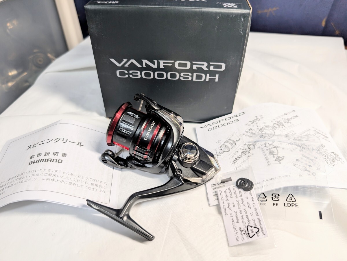 新品 ハンドル無し シマノ 20ヴァンフォード 管307FP C3000SDH 新品 ハンドル無し シマノ 20ヴァンフォード 管307FP C3000SDH