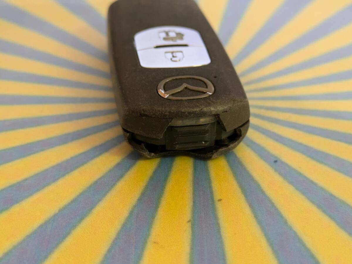 *C5233 Mazda оригинальный "умный" ключ дистанционный ключ 2 кнопка 007YUUL0635 DK5AW CX-3. использование трещина есть единый по всей стране стоимость доставки 430 иен ~