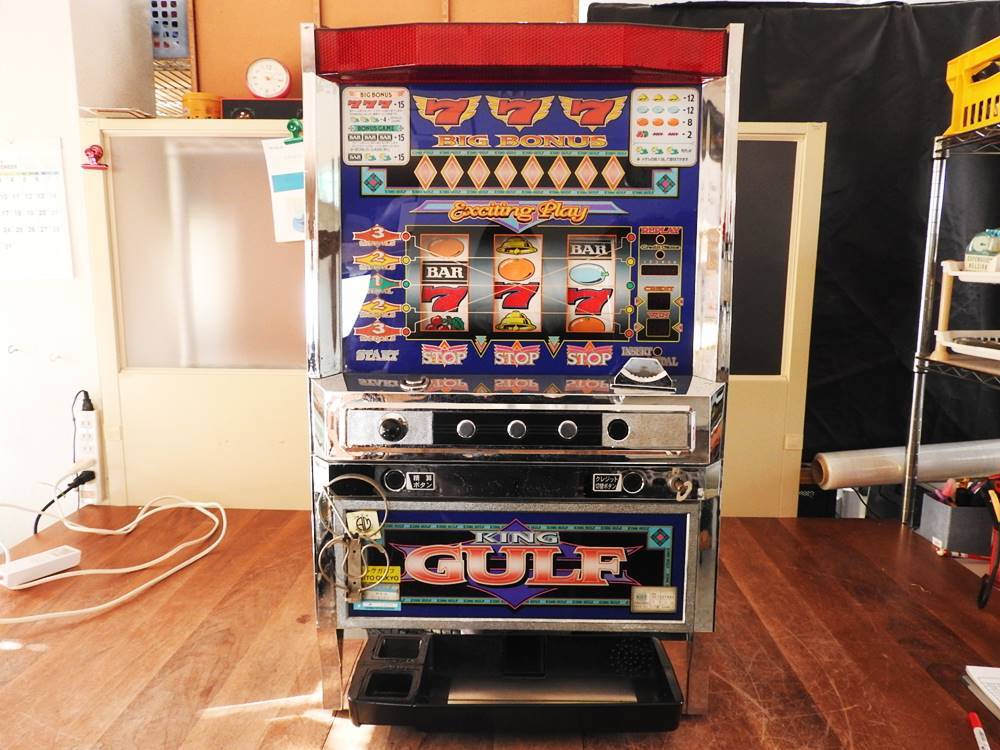 超希少・引取限定:宮城】パチスロ実機☆4号機 KING GULF 超希少・引取限定:宮城】パチスロ実機☆4号機 KING GULF