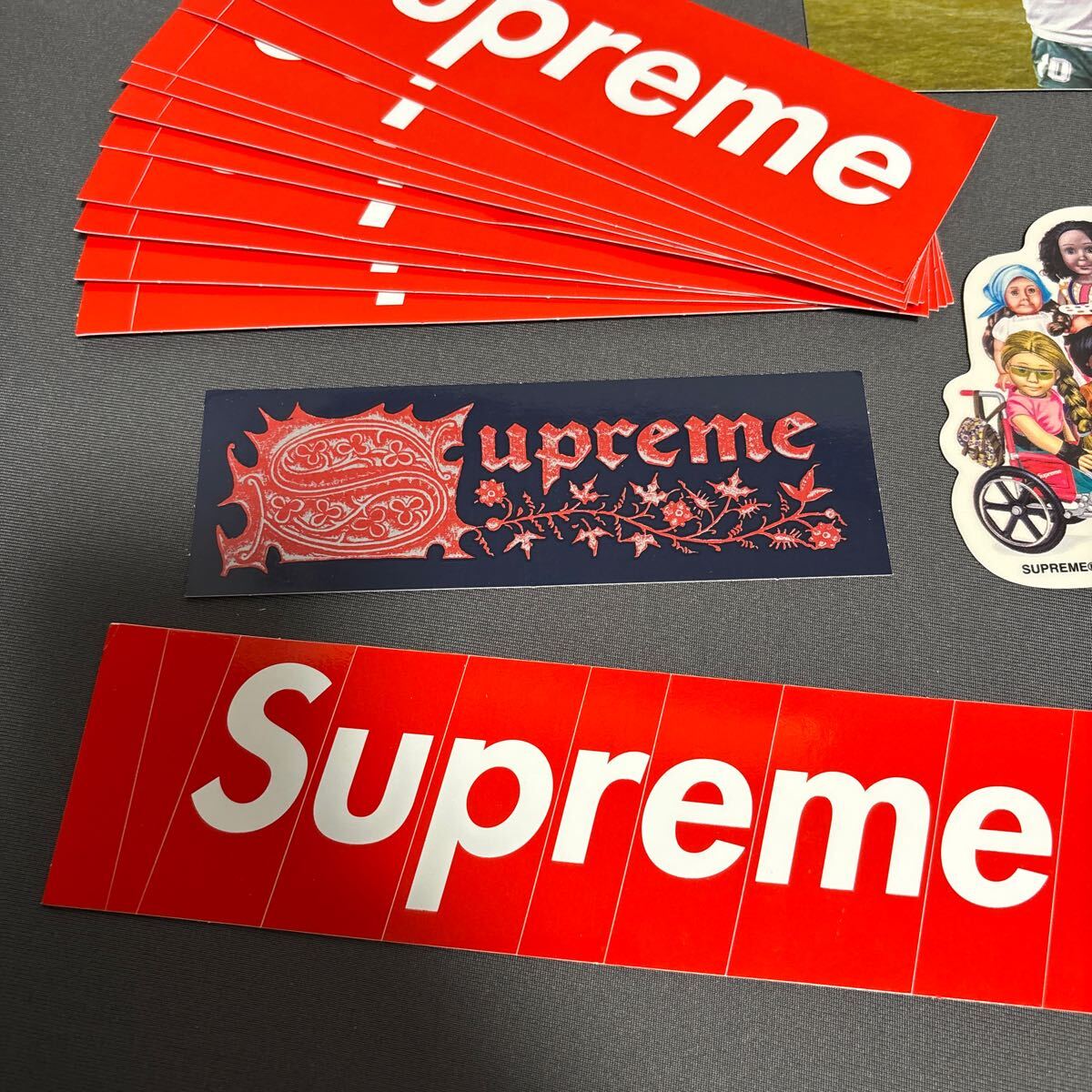 中古】シュプリーム Supreme ボックスロゴ ステッカー 6枚 中古】シュプリーム Supreme ボックスロゴ ステッカー 6枚