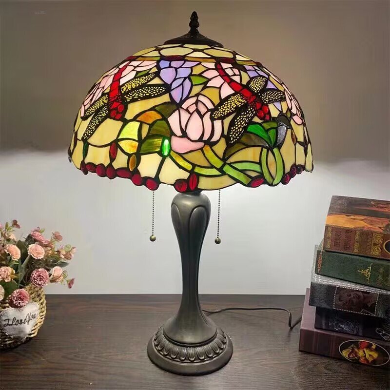 稀少品◆芸術品◆ステンドランプ テーブルスタンド 照明 花柄 ティファニー技法 ステンドグラス レトロな雰囲気 室内装飾