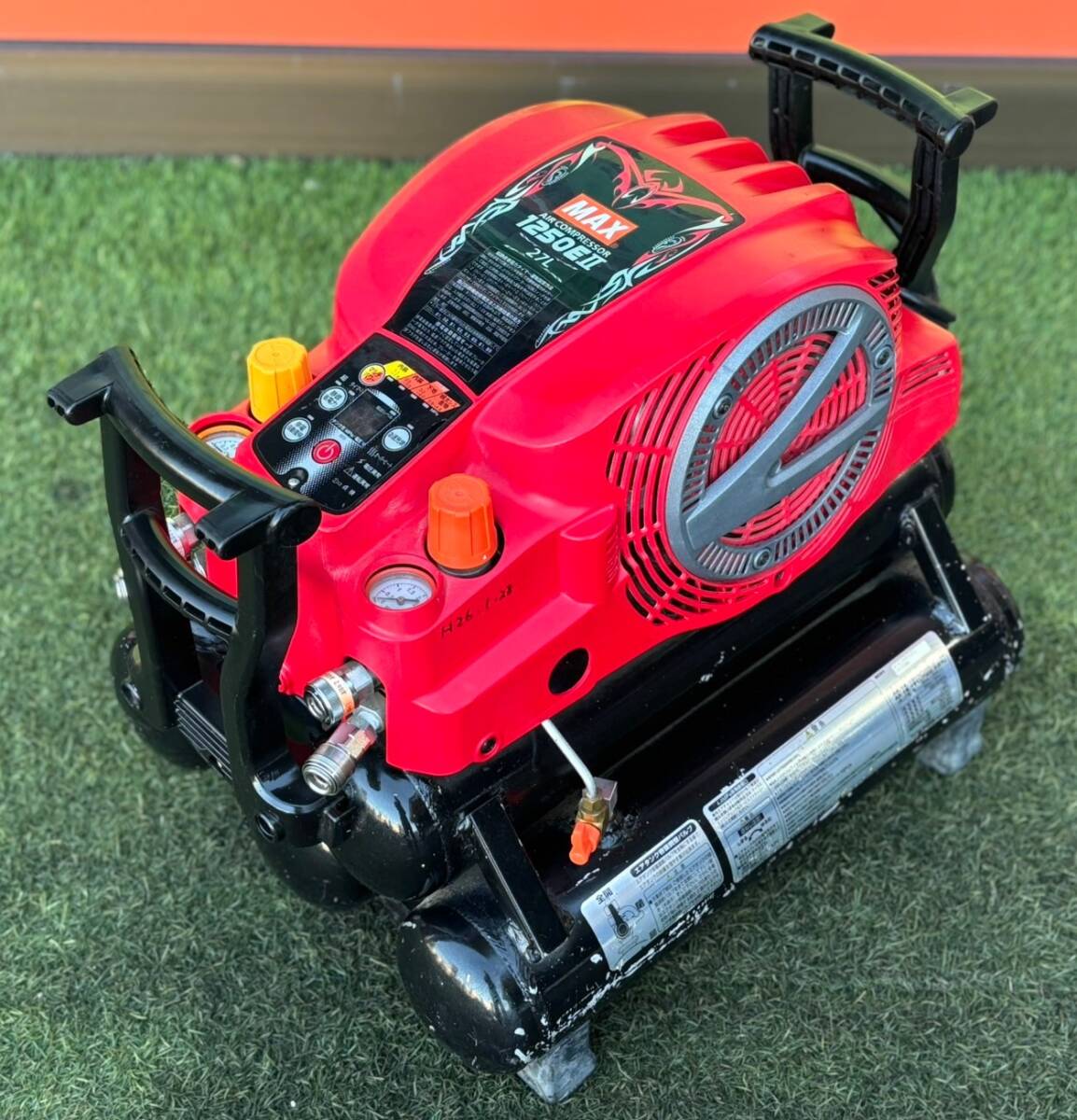 動画あり☆ マックス MAX 常圧/高圧エアコンプレッサ AK 動画あり☆ マックス MAX 常圧/高圧エアコンプレッサ AK