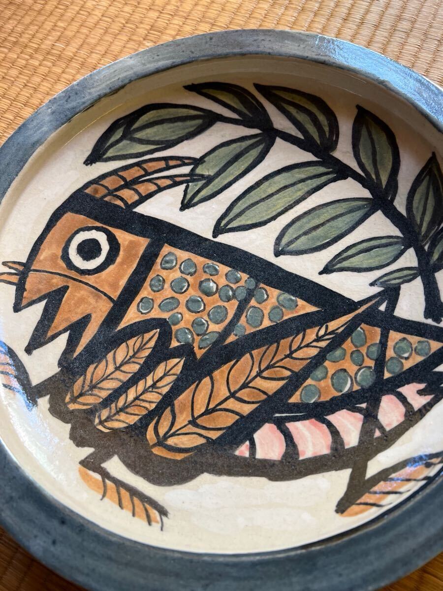 北川民次の陶器 バッタ 絵皿作品 古美術 骨董品 美術品 洋画家 北川民次の陶器 バッタ 絵皿作品 古美術 骨董品 美術品 洋画家