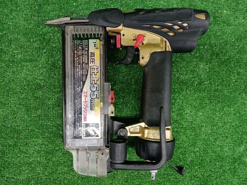 中古品 Hitachi koki 日立工機 55mm 高圧 仕上釘打ち機 NT55HM2