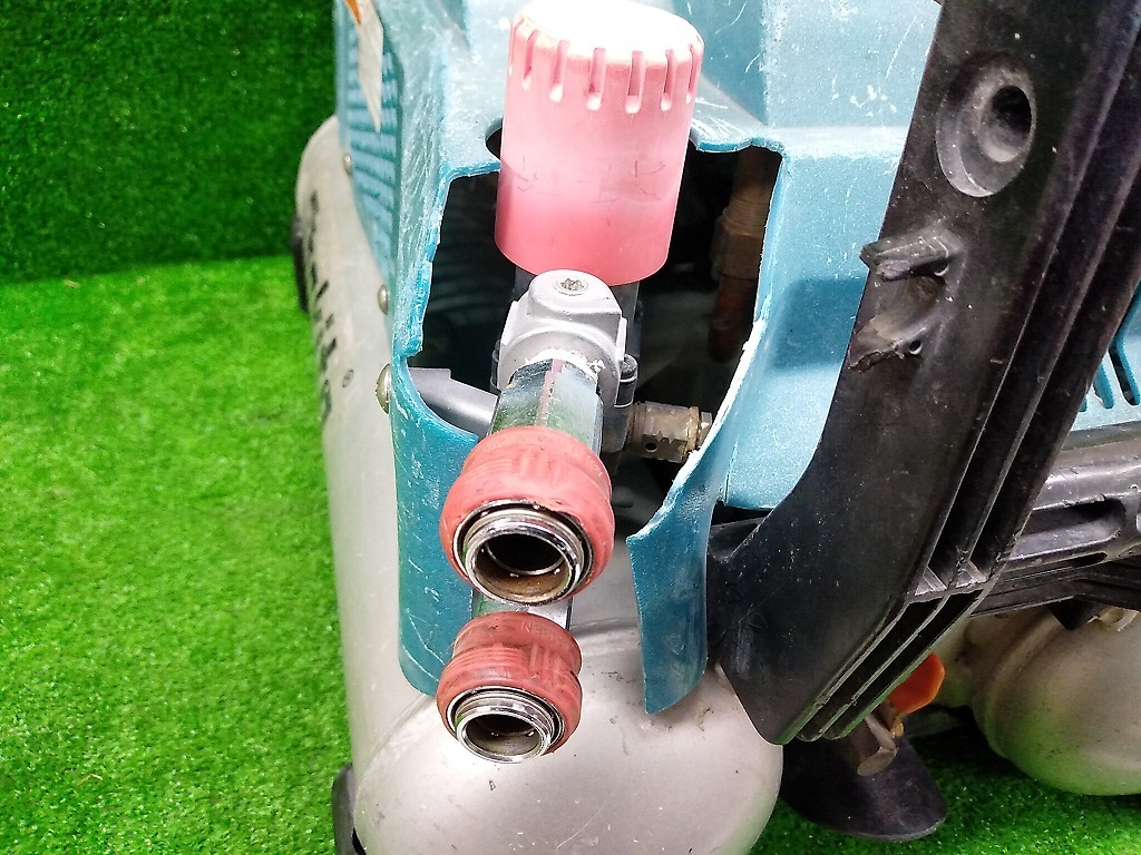 ジャンク品】 makita マキタ 46気圧 高圧 エアコンプレッサー ジャンク品】 makita マキタ 46気圧 高圧 エアコンプレッサー