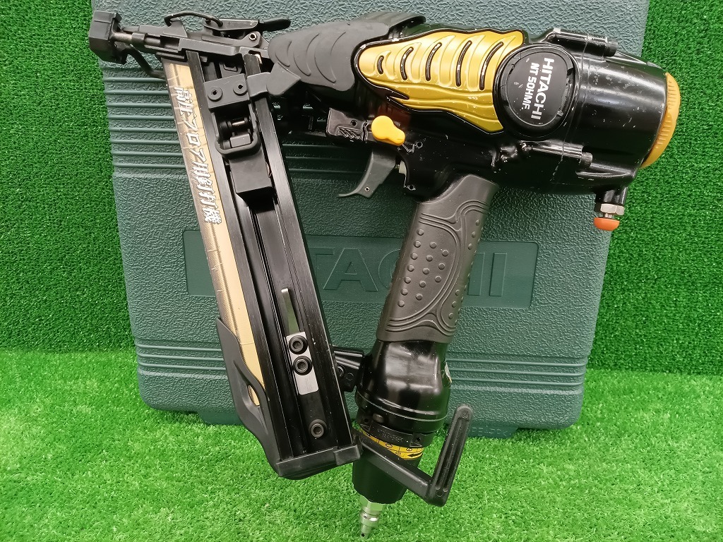 中古品 Hitachi koki 日立工機 高圧 フロア用 釘打機 ブラッドネイラ NT50HMF