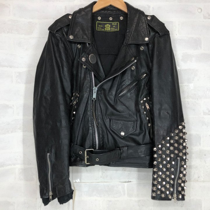 【ジャンク品】RICH LEATHER カウハイドレザー スタッズ カスタム ダブルライダースジャケット SIZE: 40 ブラック MU632025011404