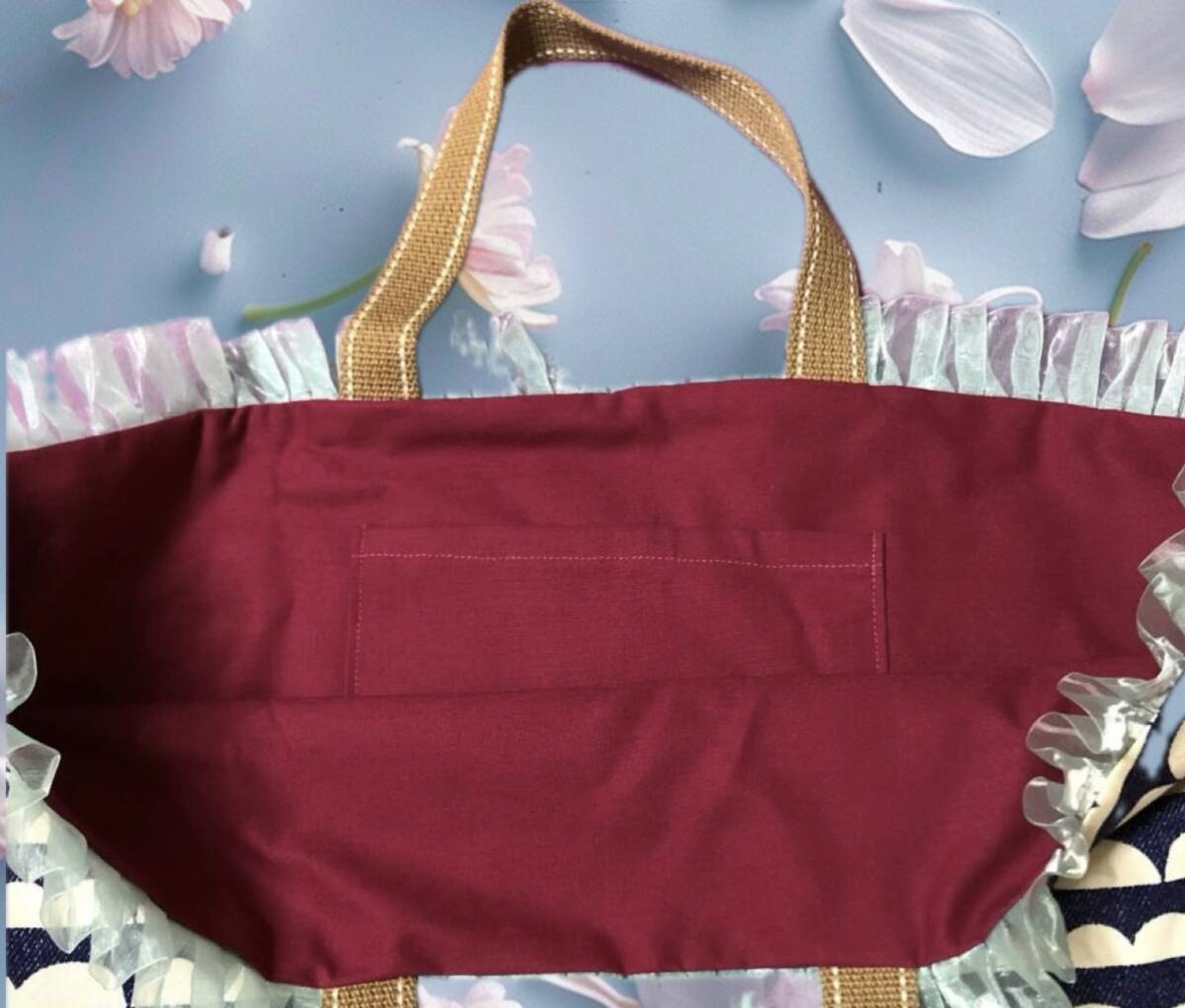 ハンドメイド☆フリル付きマルシェバッグ☆お買い物、通勤、ママ'sバッグにも☆