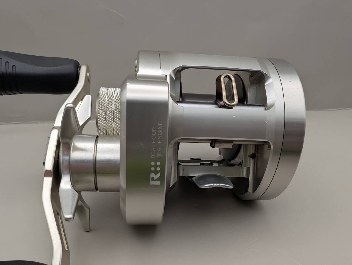  Daiwa Ryouga 2020H правый наматывать 