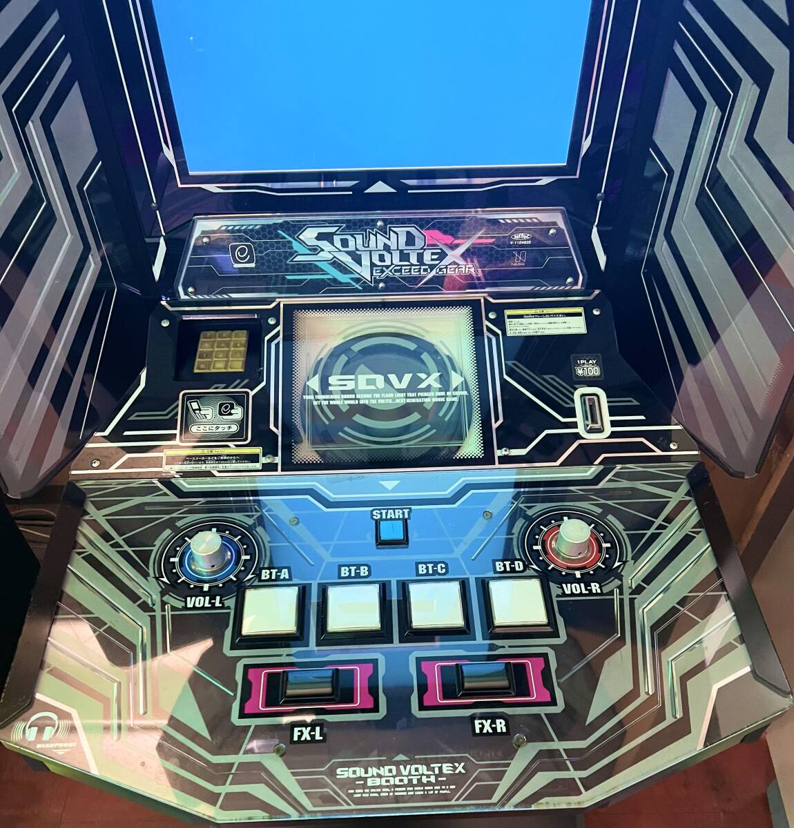 コナミ KONAMI サウンドボルテックス 筐体 コナミ KONAMI サウンドボルテックス 筐体