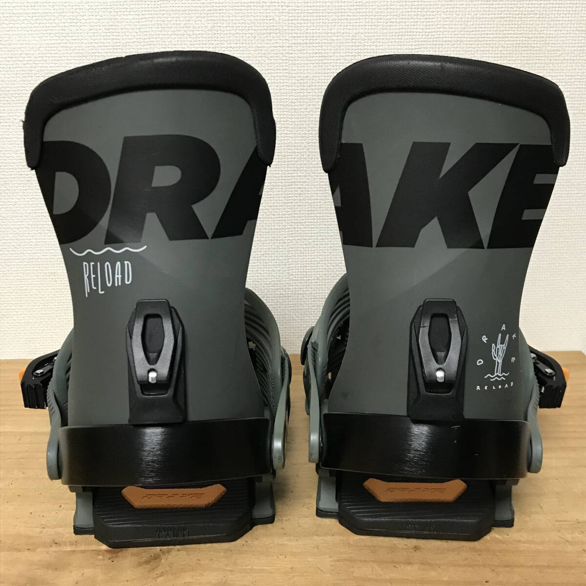 美品◆2022年モデル◆DRAKE RELOAD ビンディング MLサイズ ドレイク リロード バインディング スノーボード