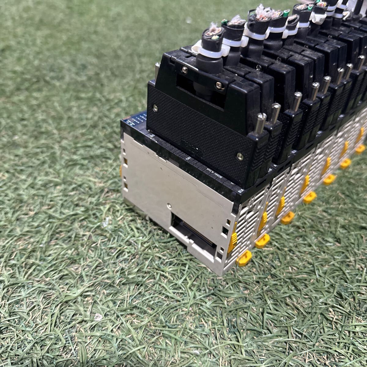 6A726 OMRON ID261 ID231 OD261*2 шт NC433 NC233 SCU21-V1 гарантия работы in voice соответствует 