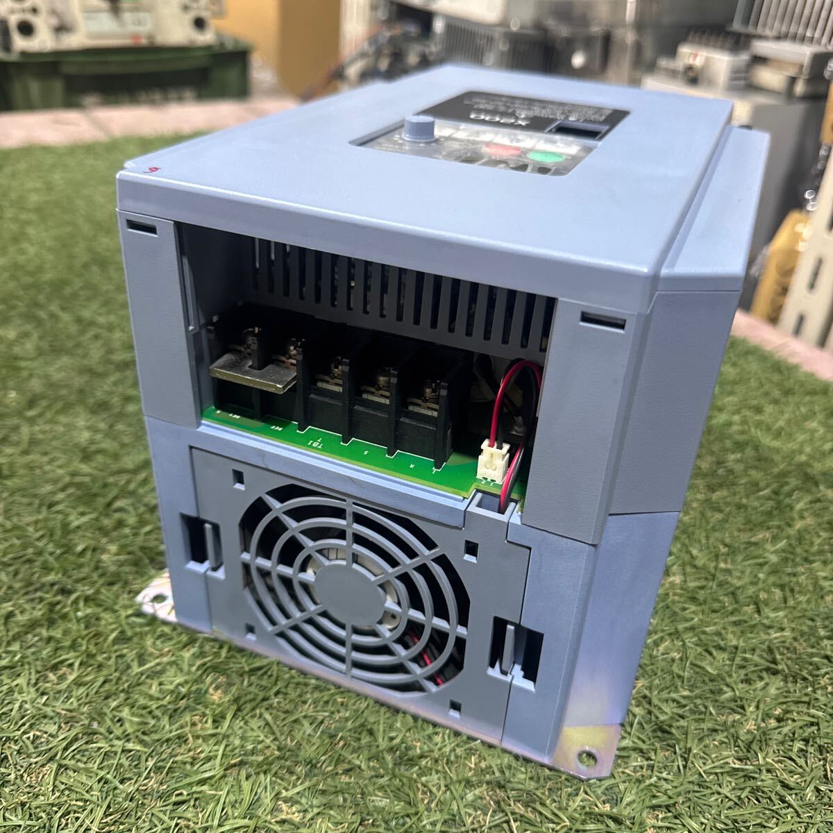 5A740 Hitachi X200-055LFRF инвертер работа с гарантией in voice соответствует 