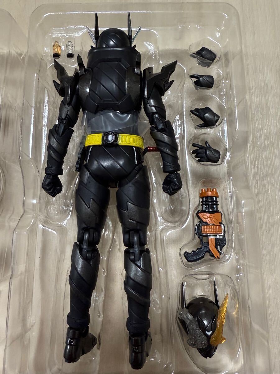 【開封美品】S.H.Figuarts 仮面ライダービルド ラビットタンクハザードフォーム 仮面ライダークローズビルド フィギュアーツ