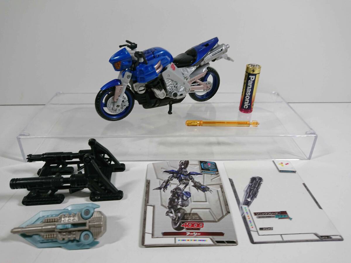 アーシー　トランスフォーマー　メックテックウォーズ