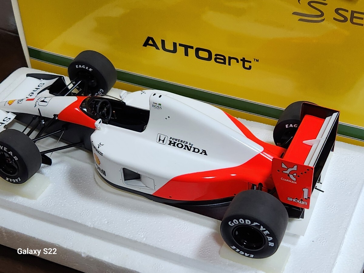 オートアート 1/18 マクラーレン ホンダ MP4/6 No.1 アイルトン オートアート 1/18 マクラーレン ホンダ MP4/6 No.1 アイルトン