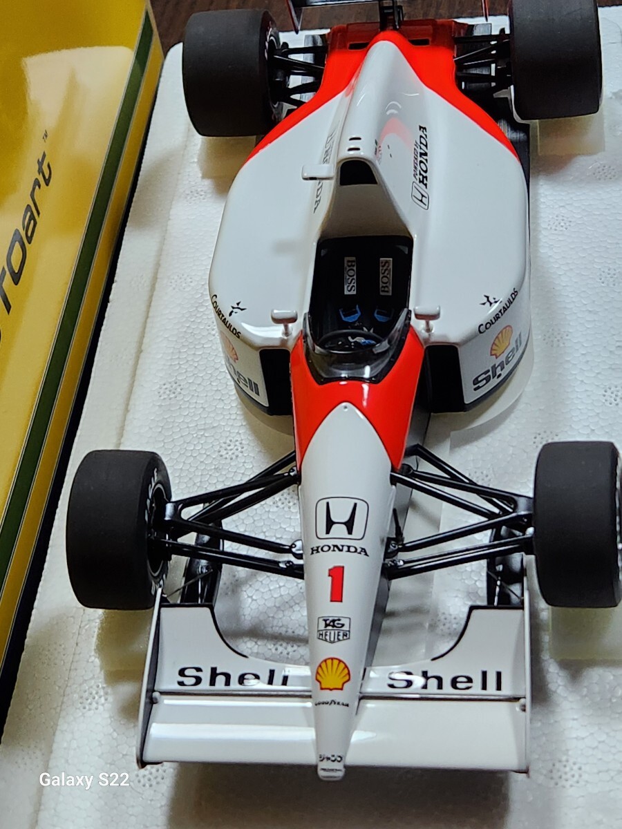 オートアート 1/18 マクラーレン ホンダ MP4/6 No.1 アイルトン オートアート 1/18 マクラーレン ホンダ MP4/6 No.1 アイルトン