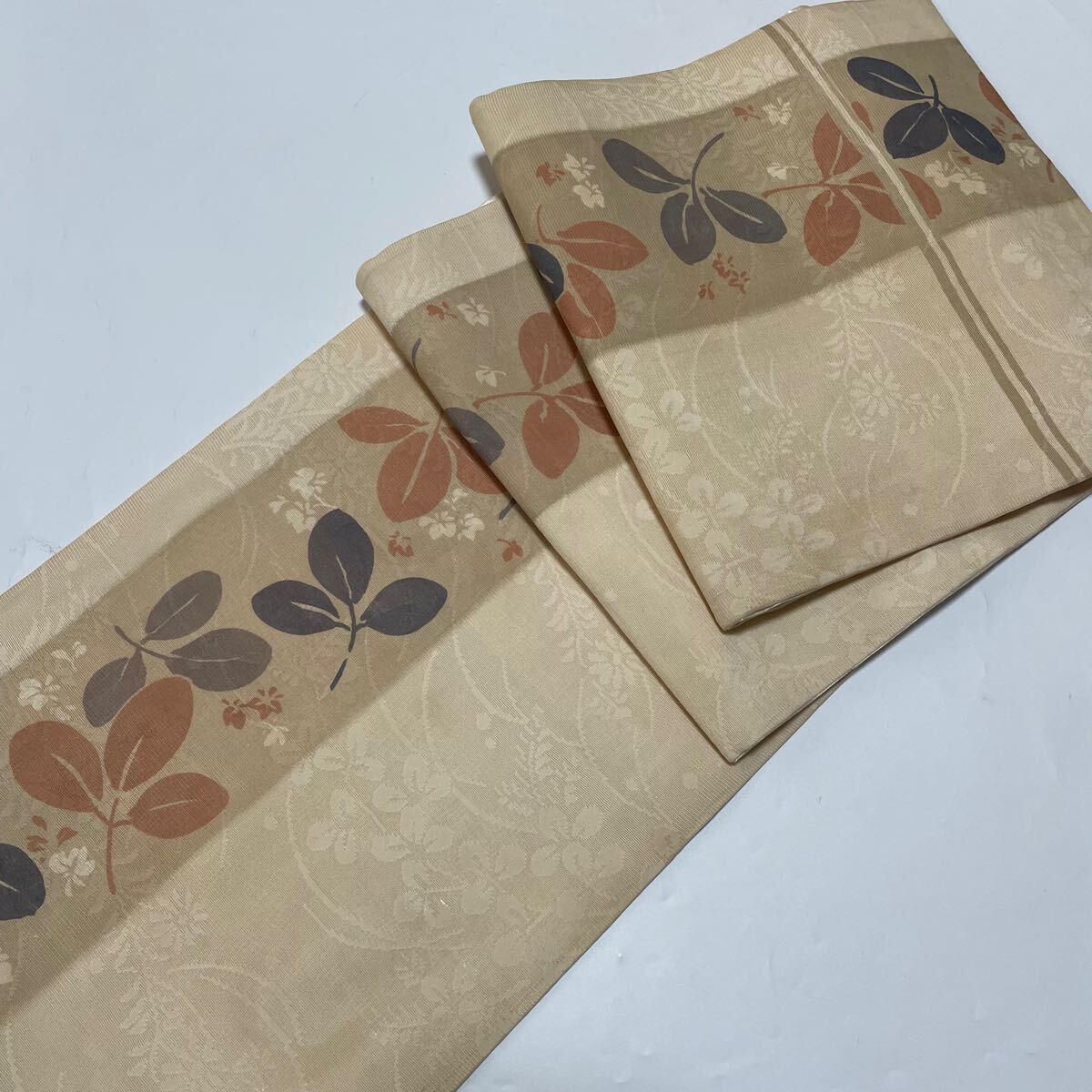 E911 袋帯 全通 金駒刺繍 蘇州刺繍 金糸 草木 正絹 亜麻色 和装 E911 袋帯 全通 金駒刺繍 蘇州刺繍 金糸 草木 正絹 亜麻色 和装