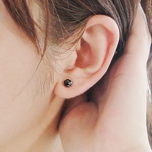 新品pt900 ブラックダイヤモンド ピアス プラチナ AAAクラス 1カラット 人気 black-pia-1-00ct-pt900_画像3