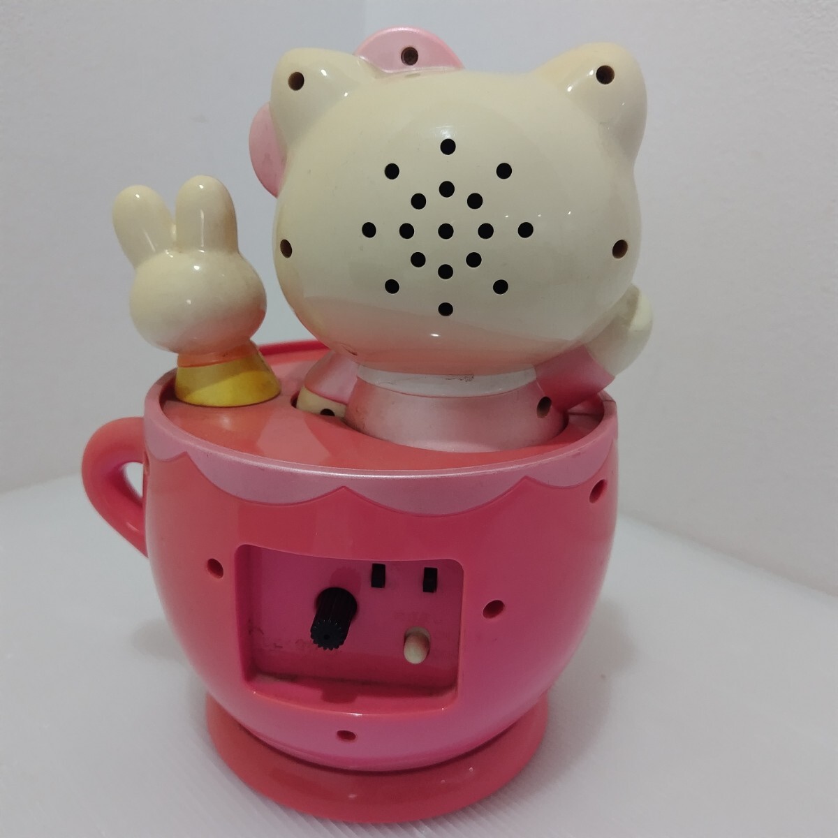 D(0123i1) サンリオ ハローキティ おしゃべり 目覚まし時計 D(0123i1) サンリオ ハローキティ おしゃべり 目覚まし時計