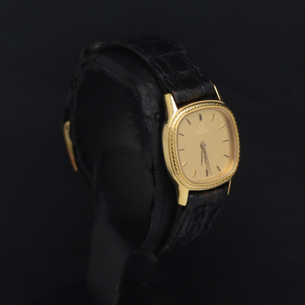 1 jpy Omega De Ville 1387 QZ Gold face lady's wristwatch KRK 0716100 12PRT