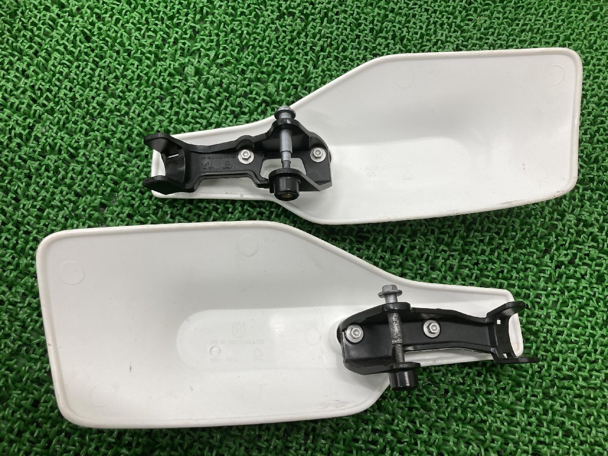 item_image_3