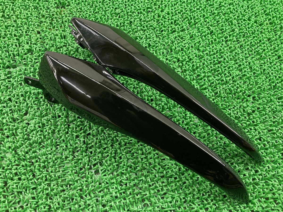 ジグサー150 グラブバー スズキ 純正 中古 バイク 部品 NG4BG-103*** コケキズなし 修復素材に ノーマル戻しに そのまま使える