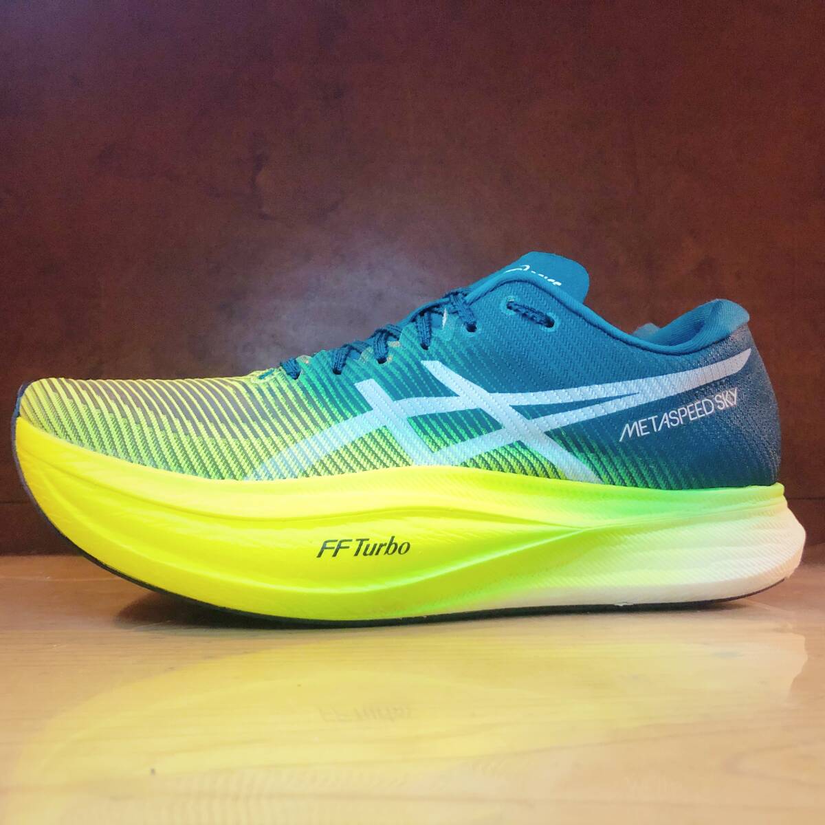 美品/完売モデル】 Asics/ Metaspeed Sky+/ 27.0cm/グリーン 美品/完売モデル】 Asics/ Metaspeed Sky+/ 27.0cm/グリーン