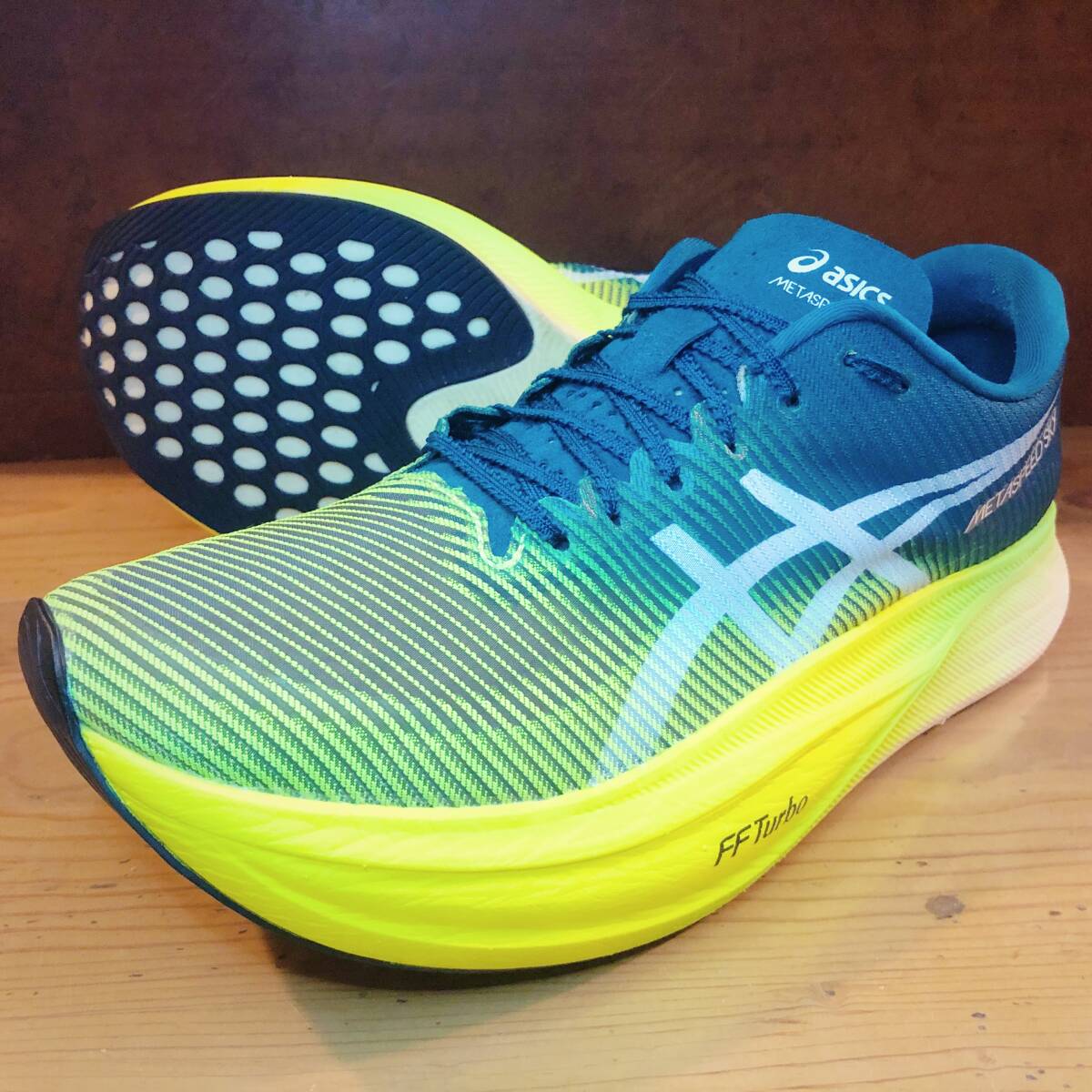 美品/完売モデル】 Asics/ Metaspeed Sky+/ 27.0cm/グリーン 美品/完売モデル】 Asics/ Metaspeed Sky+/ 27.0cm/グリーン