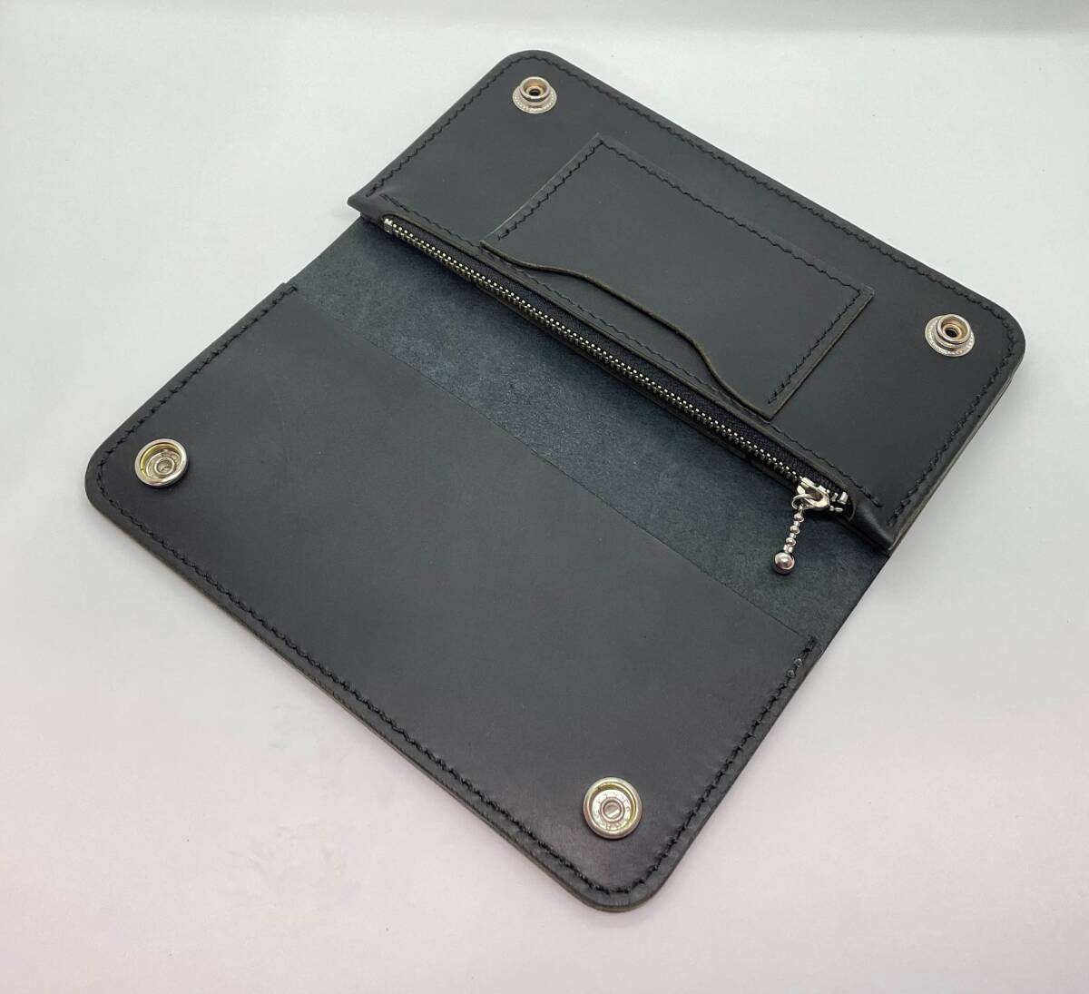 【ハンドメイド】２つ折り　長財布　黒　コンビ鞣しレザー　ヘビタンレザー　　_画像4