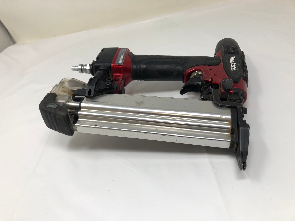 ◇makita マキタ 高圧仕上釘打機 AF551H エア工具 中古◇15222 ◇makita マキタ 高圧仕上釘打機 AF551H エア工具 中古◇15222