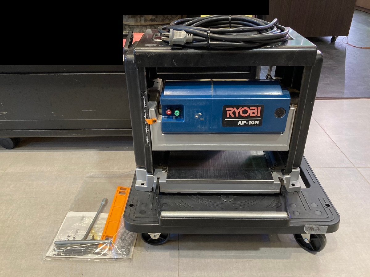 ◆RYOBI リョービ 自動カンナ AP-10N 工具 中古◆12996