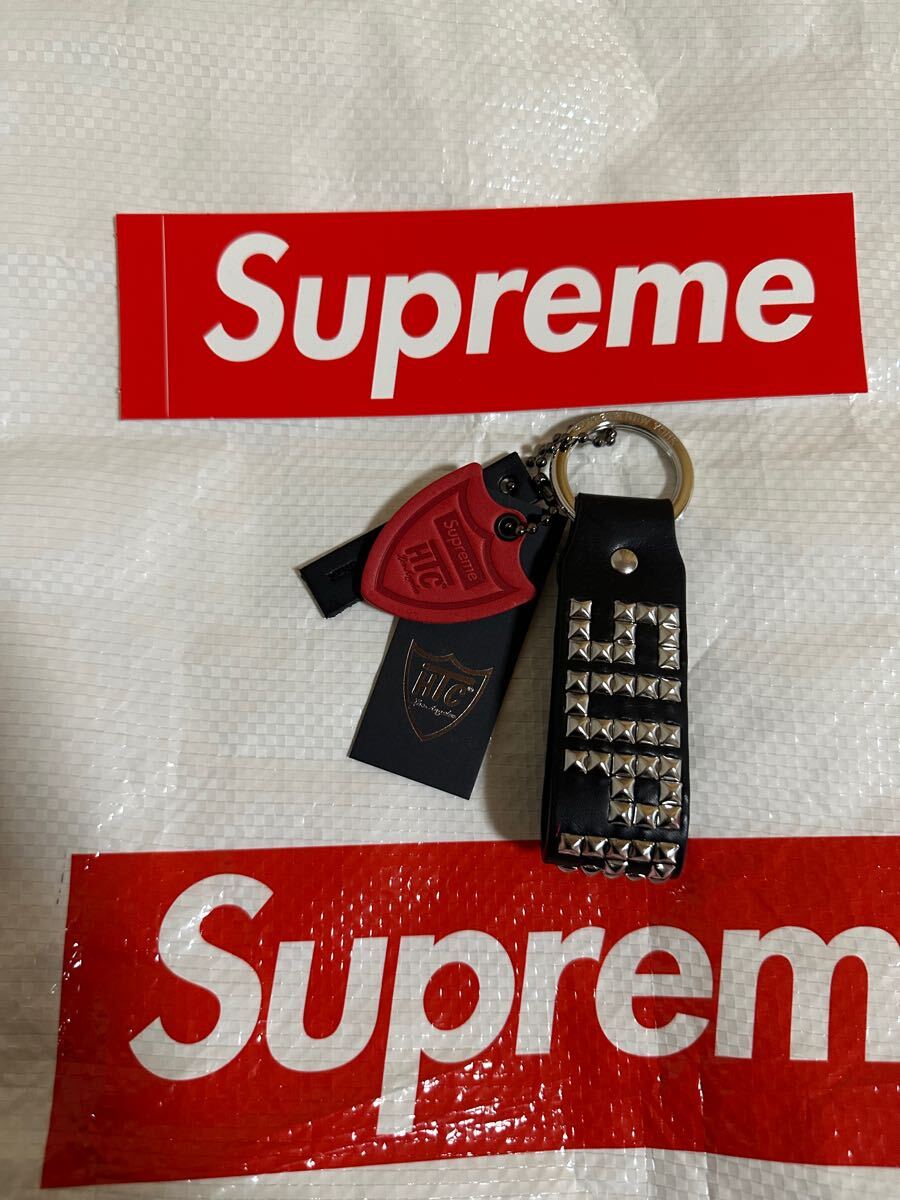 新品】Supreme Hollywood Trading Company Studded Keychain 新品】Supreme Hollywood Trading Company Studded Keychain