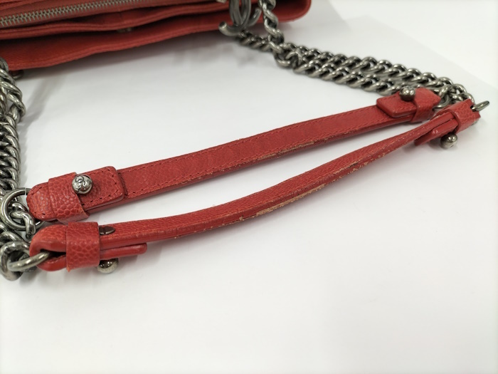 CHANEL チェーン ショルダーバッグ ココマーク シルバー金具 キャビアスキン レッド