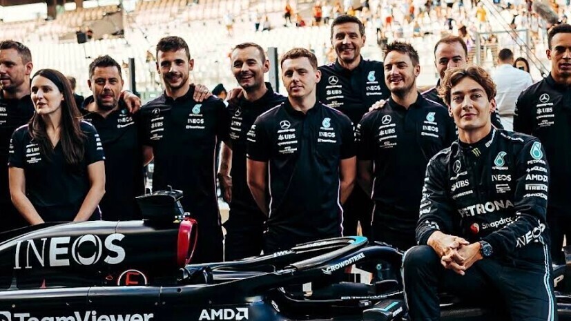 2023 メルセデスAMGペトロナスF1 チーム支給品 ポロシャツ L 2023 メルセデスAMGペトロナスF1 チーム支給品 ポロシャツ L