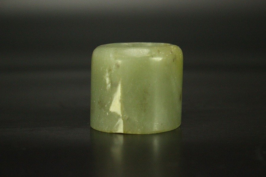 中国美術 青白玉 指貫 環 旧家蔵出 中国美術 漢 青銅製 雙環乳釘紋圓壺』置物 賞物 貴重物品