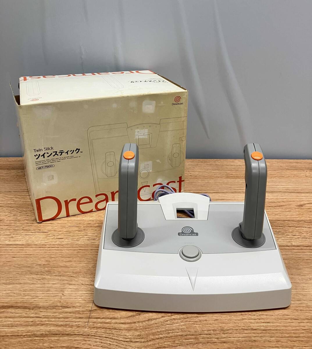ドリームキャスト　ツインスティック HKT-7500 SEGA (セガ) ツインスティック HKT-7500 Dreamcast(ドリーム