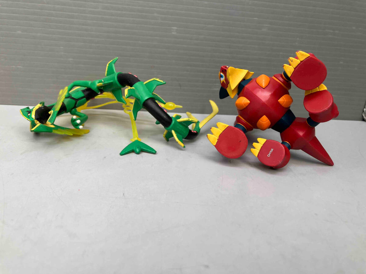 男の子向けプレゼント集結 ポケモン モンコレ 色違いのメガ ボルケニオン メガレックウザ ポケットモンスター