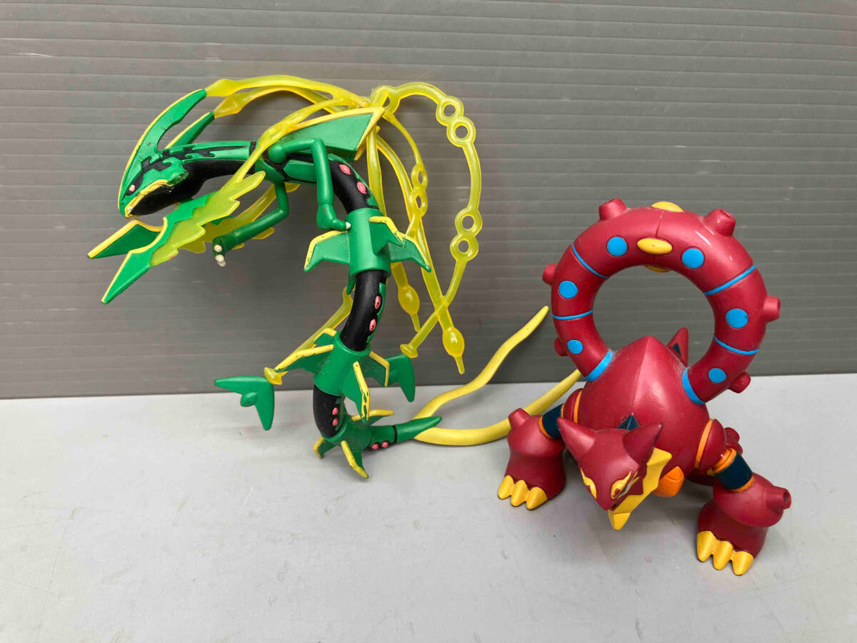 WEB限定カラー ポケモン モンコレ メガレックウザ ボルケニオン 色違いのメガ ポケットモンスター