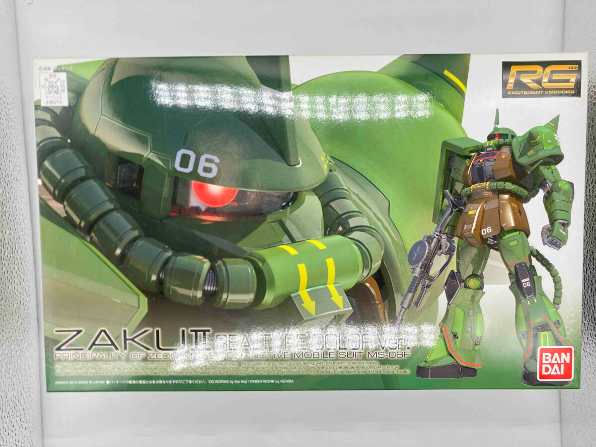 期間限定特別価格 現状品 プラモデル リアルタイプ ザクⅡ MS-06F 1/144 バンダイ 機動戦士ガンダム