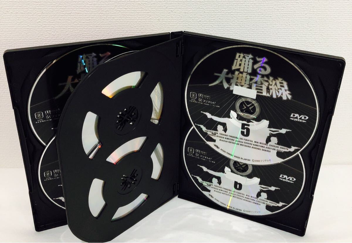 踊る大捜査線 TV 全巻セット DVD レンタル落ち 全6巻 織田裕二 踊る大捜査線 TV 全巻セット DVD レンタル落ち 全6巻 織田裕二