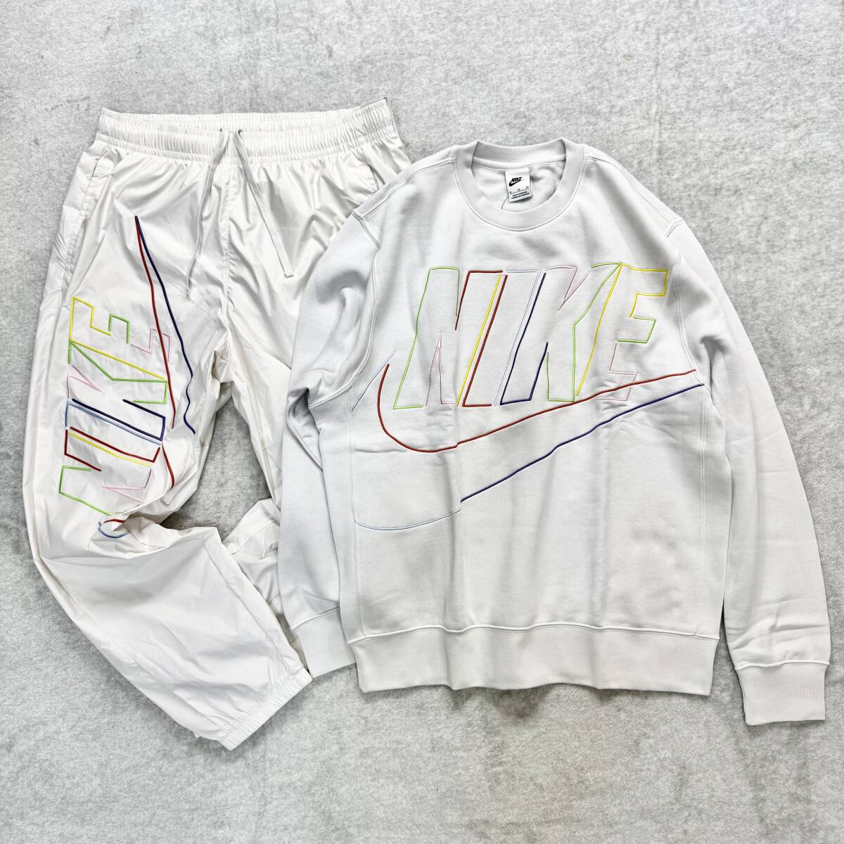 新品未使用 NIKE XLサイズ セットアップ 上下 スウェット 新品未使用 NIKE XLサイズ セットアップ 上下 スウェット